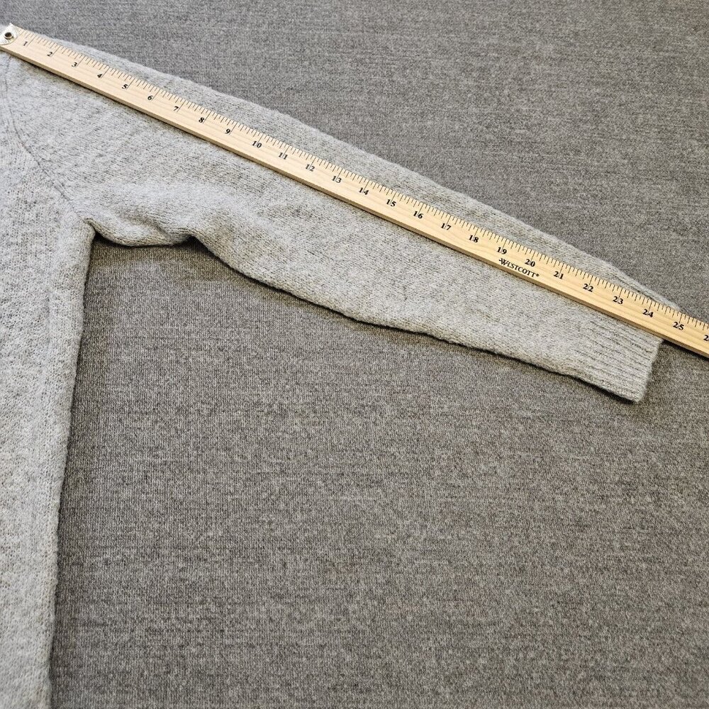 Cupcakes & Cashmere Sweater Women L Gray Christmas Cats LS Crewneck Cozy Holiday - Picture 5 of 13